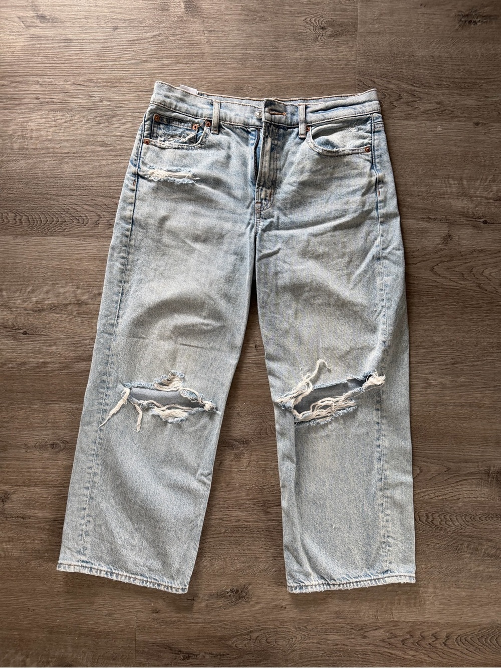 American Eagle AEO High Rise Straight Jeans Size 6 XShort Light Wash Distressed